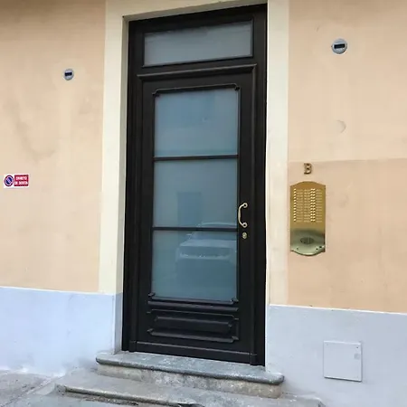 Sole * Turín